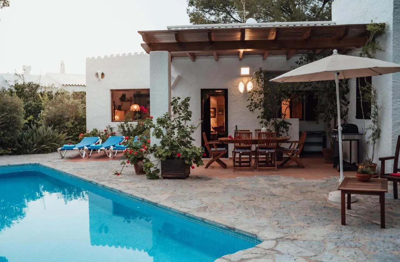 Villa En Cala Morell Con Piscina Privada En El Bosque Holiday home