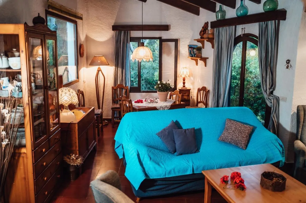 Villa En Cala Morell Con Piscina Privada En El Bosque