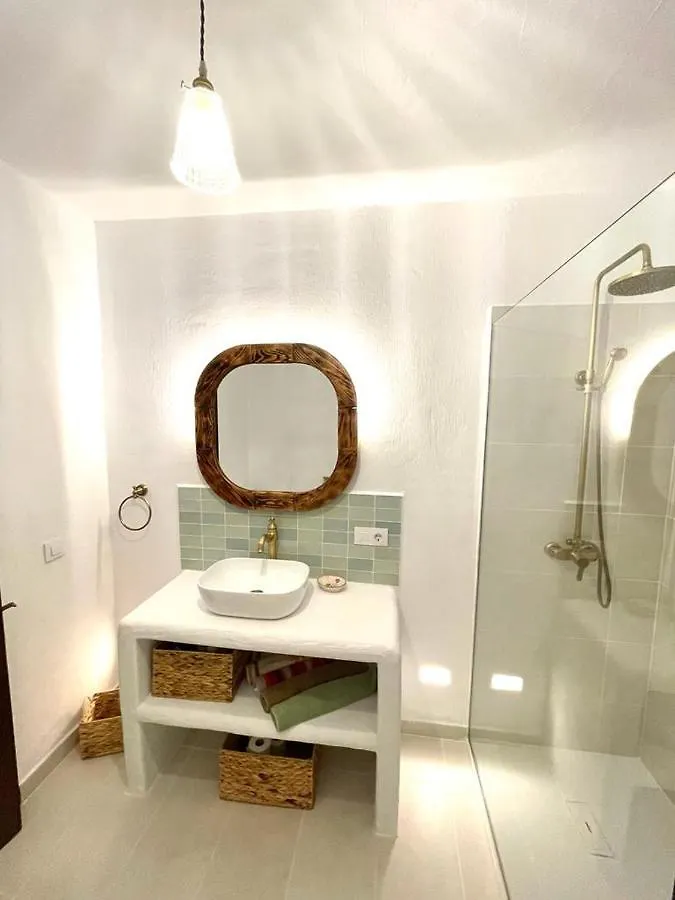 Villa En Cala Morell Con Piscina Privada En El Bosque Spain